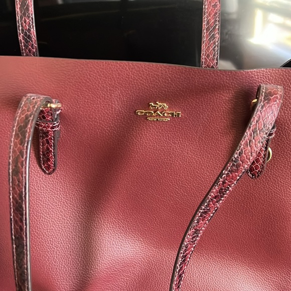 Coach purse/tote with smaller accessories bag. - Picture 3 of 6